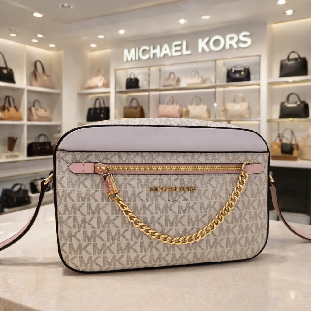 🌸NWT Michael Kors Jet Set Large printed Logo Crossbody Bag. Powder Blush Rose.